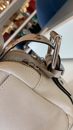 Bolsa Artesana com ilhoes - comprar online