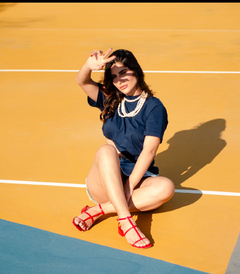 Adora Scarlet - comprar online