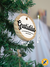 medidas da bolacha de natal personalizada em madeira pinus redonda escrito gratidão em preto e fundo branco para colocar na árvore de natal