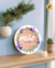 Placa Decorativa com Arte Personalizável Mãe eu te amo em Madeira Pinus de 18cm. Quadro Personalizado Presente Perfeito para Mãe. Ideia de Presente Mãe