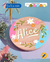 Placa de pinus redonda temática infantil de 18 centímetros decorando o quarto de criança, escrito o nome do bebê e com desenho sobre flores e tons pastéis, feita a mão