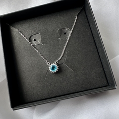 Colar Cravejado azul - comprar online