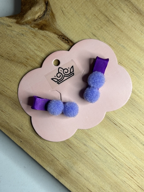 Par de Pompom na Presilha Baby