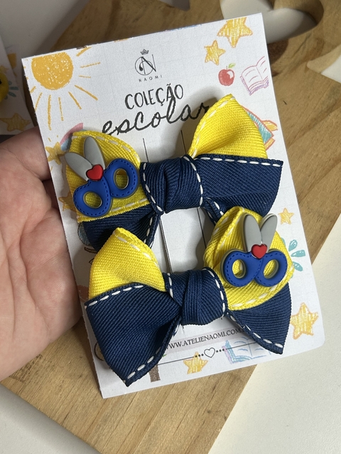 Par de Laço Azul e Amarelo com Tesoura - comprar online