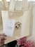 Ecobag Bordada - Ilustração Dorama Pretendente Surpresa - Bordado em Preto na internet