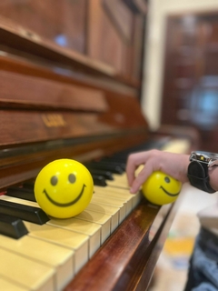 Bolinha Sorriso - Postura da mão