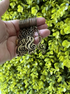 10 chaveiros OURO VELHO - Clave de Sol na internet