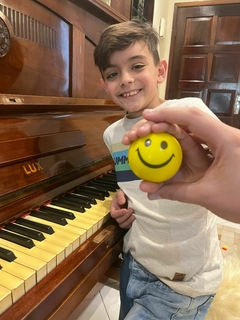 Bolinha Sorriso - Postura da mão - comprar online