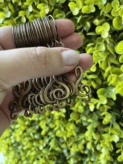 10 chaveiros OURO VELHO - Clave de Sol