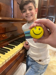 Bolinha Sorriso - Postura da mão - NELM - Loja Virtual