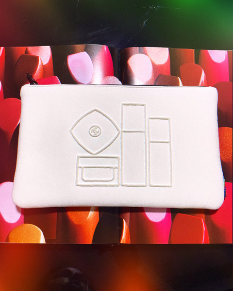 Necessaire Chanel Branca