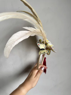 Tiara Carnaval Orquídea com Penas - loja online