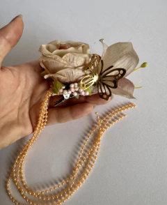 Presilha Carnaval Flores em Bege - Pompons e Afins