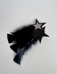 Presilha Carnaval Estrelas e Penas em Preto - Pompons e Afins