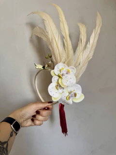 Tiara Carnaval Orquídea com Penas - Pompons e Afins