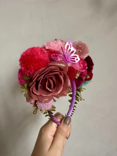 Tiara Carnaval Flores e Pompons Pink - comprar online