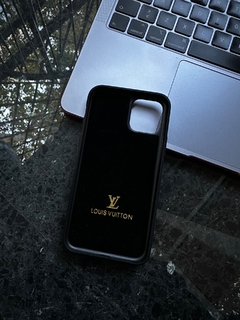 Luis Vuitton Iphone 11 Pro en internet