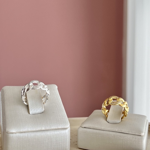 Anel Elos com Detalhe Cravejado