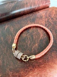 Pulseira Nylon Fecho Ímã Cravejado - dourada 4040