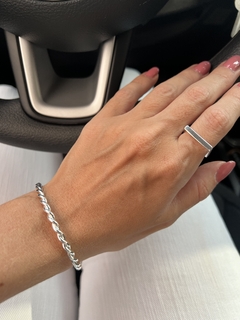 Bracelete Aro Torcido - Prata 2039 - comprar online