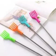 Mãozinha Plástica Para Coçar Costas Coçador Longo - comprar online
