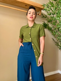 Camisa Feminina em Viscolinho Loren na internet