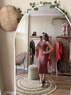 Vestido Vênus Coffee na internet