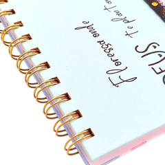 Caderno Com Folhas Reposicionáveis + Quadrinho Decorativo