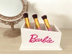 Porta Pincel da Barbie com Três lugares na internet