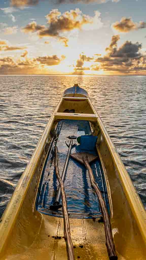 Canoa ao pôr do sol II