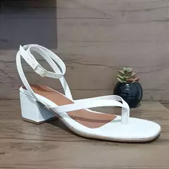 Sandália Feminina De Dedo com Talão Salto Grosso 4cm Novidade em Promoção - Rispa Calçados