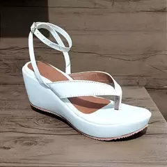 Tamanco Anabela de Dedo Flat Verão Bico Redondo Salto 7cm Super Leve Novidade na internet