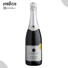 AMITIÉ MOSCATEL