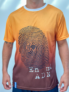 Remera ADN