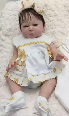 Bebê Reborn Realista Carmela Menina - comprar online