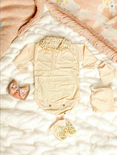 CONJUNTO PRINCESS CREME PARA BEBÊ REBORN REALISTA na internet