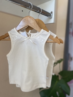 Musculosa Joselina beige en internet