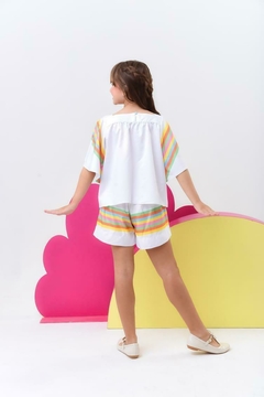 Conjunto Branco com Listras na internet