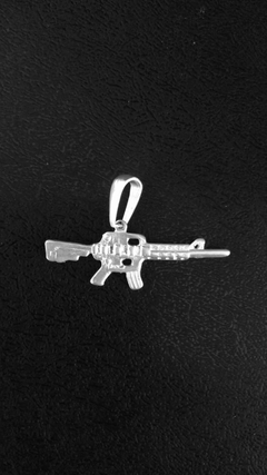 PINGENTE M4 (P)