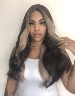 LACE WIG LAURA na internet