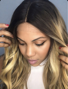 LACE FRONT SABRINA na internet