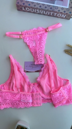 Conjunto Denyse na internet