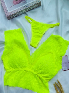 Conjunto Cropped Gabriela na internet