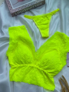 Conjunto Cropped Gabriela na internet