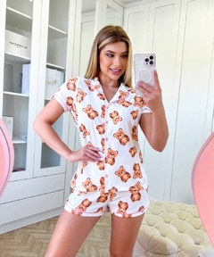 Pijama Sara na internet