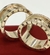 Alianças em Ouro18k 10mm, nomes à laser, cravação em pedras! OU08