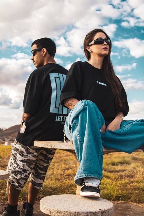 Camiseta Valan Chill Oversized | Preta