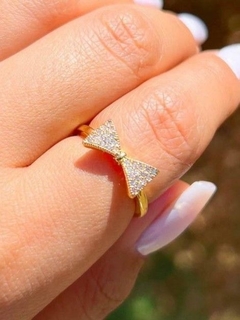 Anel Banhado a Ouro 18K Laço Zirconia