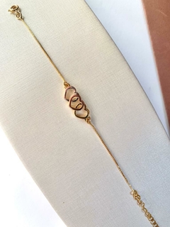 Pulseira Corações em Três Tons de Banho de Ouro