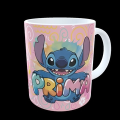 CANECA XÍCARA STITCH FAMILIA FELIZ ANIVERSÁRIO PRIMA - Canelika's Canecas Personalizadas